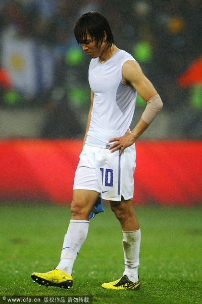 离场队员伤愈复出，力挽狂澜助球队获胜