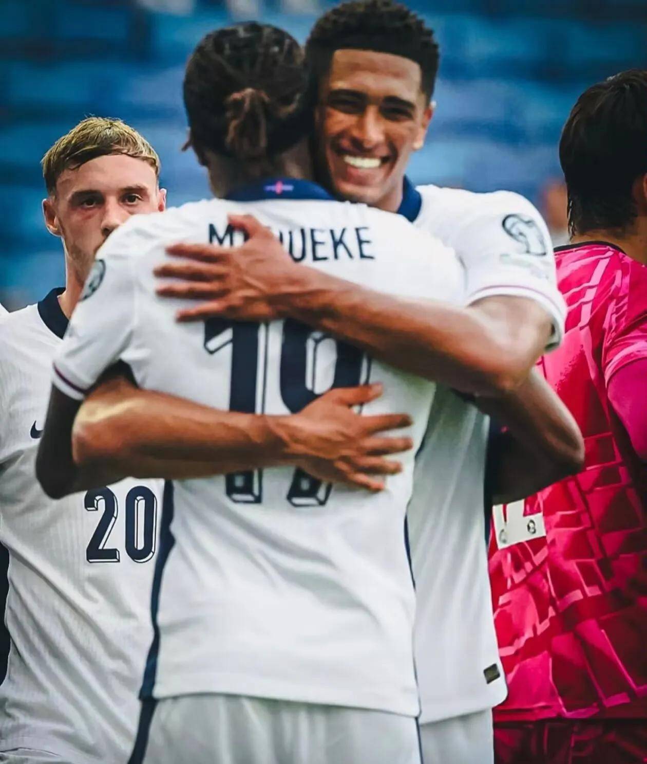 阿克灵顿实现连胜，英格兰足球联赛保级前景大增！的简单介绍