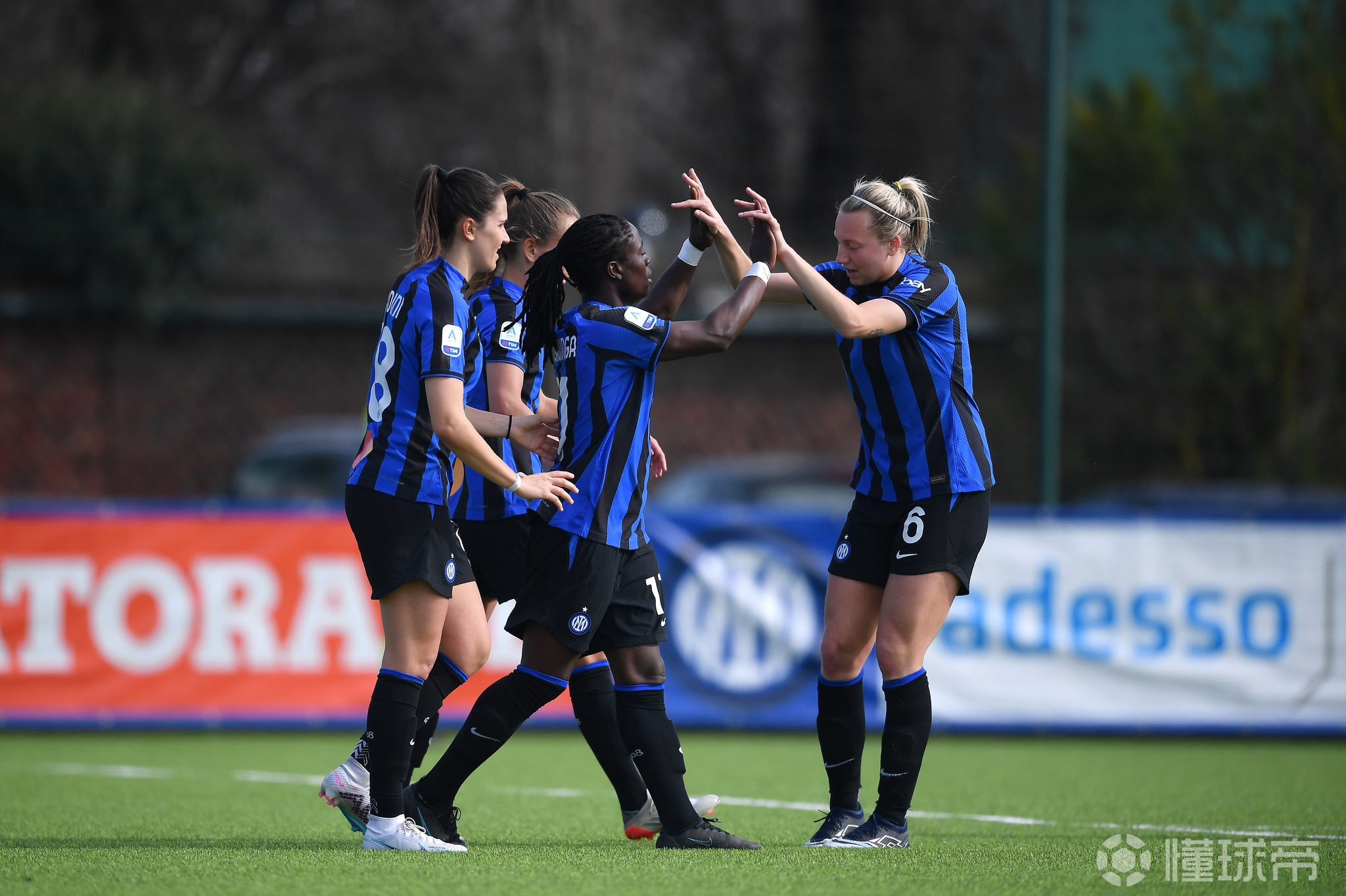意大利女足备战受挫，新秀球员成为希望