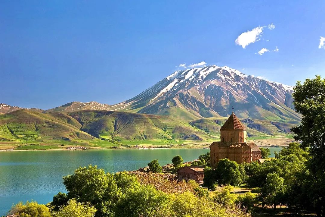 关于白俄罗斯横扫亚美尼亚，欧洲杯预选赛势如破竹的信息