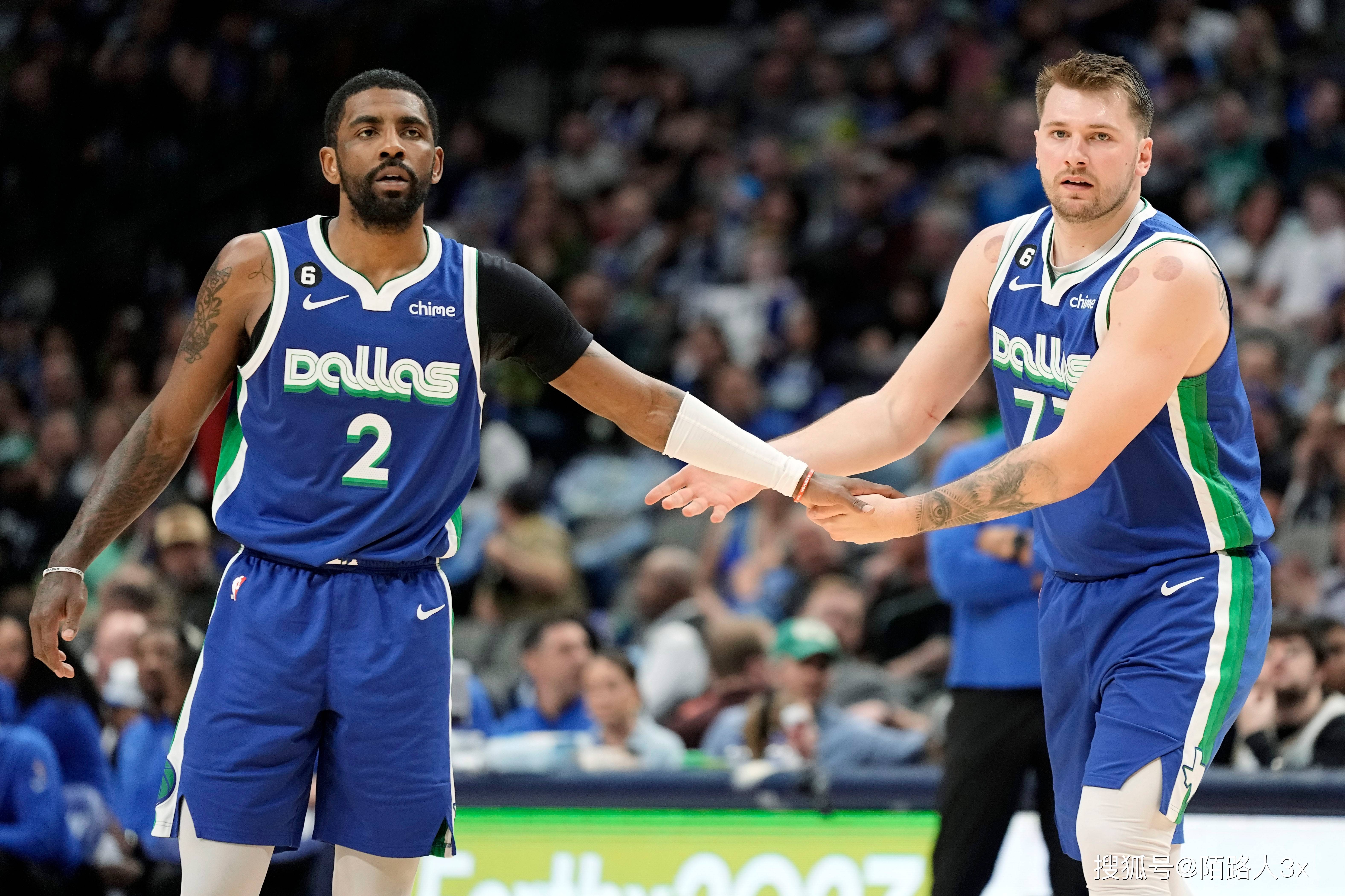 快船客场负于独行侠,遭遇两连败 快船客场负于独行侠,遭遇两连败